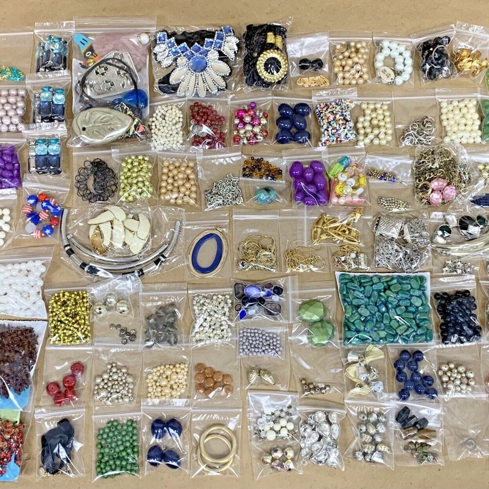Vintage 4 LBS Lot Jewelry Making Arts Crafts Focals Gemstones Beads Findings